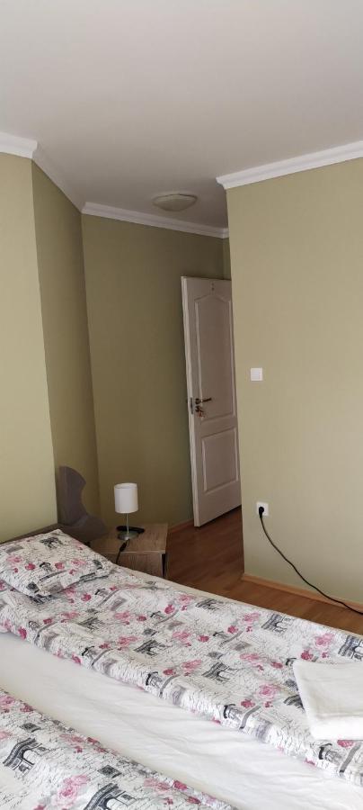 Levendula Apartmanhaz Hajduszoboszlo Exterior photo