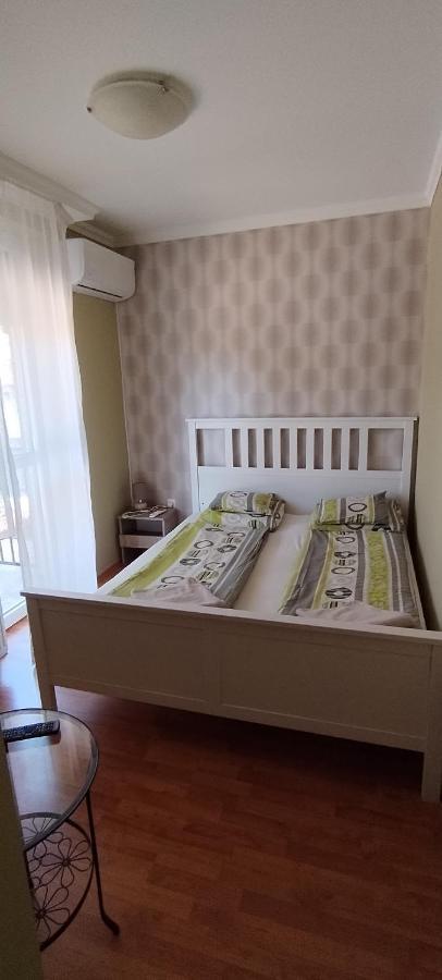 Levendula Apartmanhaz Hajduszoboszlo Exterior photo